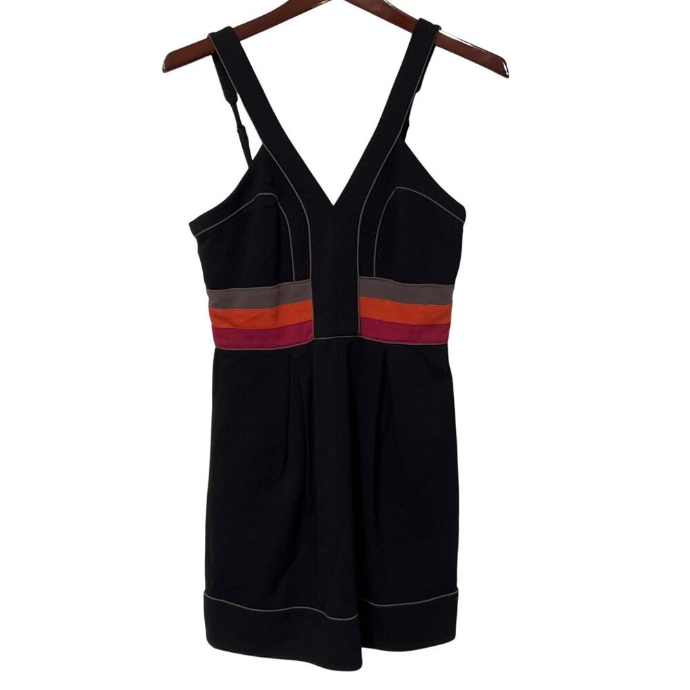BCBGMAXAZRIA Black V Neck Mini Dress Pink Red Stripe Zip Back Size 6 KB435